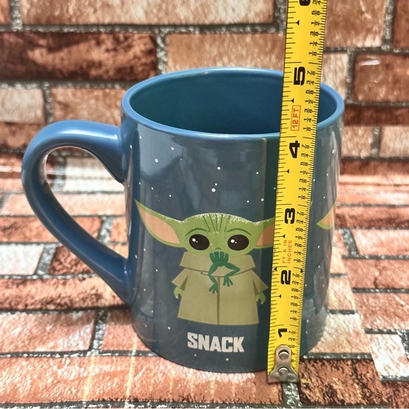 Star Wars Baby Yoda Blue Mug with Green Character Design - Picture 10 of 10
